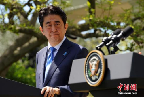 日本安倍政府掩颓势　巨额经济刺激计划见效困难