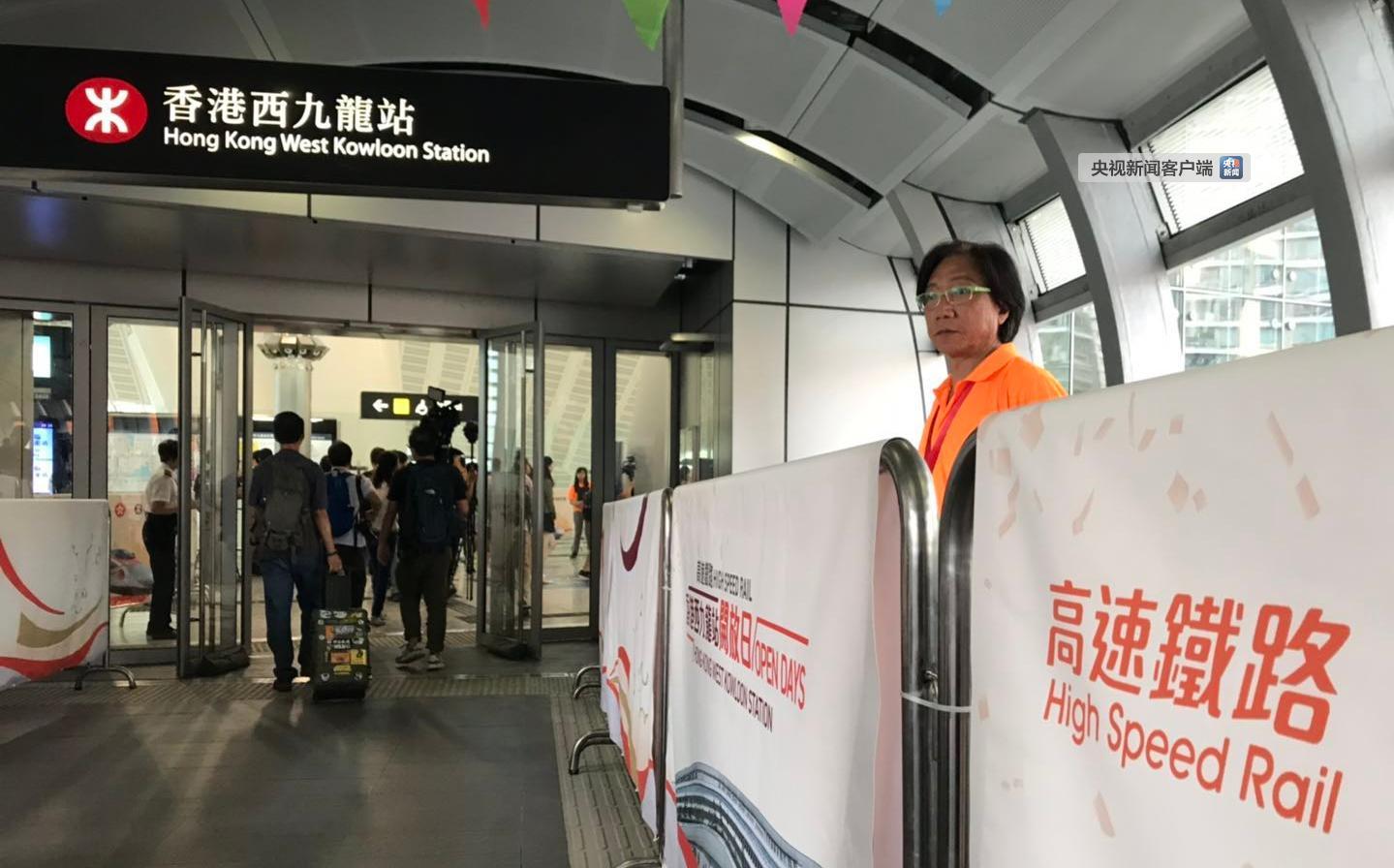 88万人次坐高铁去了香港  通车15天卖出100万张票