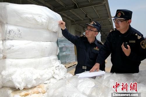 生态环境部：中国不会放松“洋垃圾”入境禁令