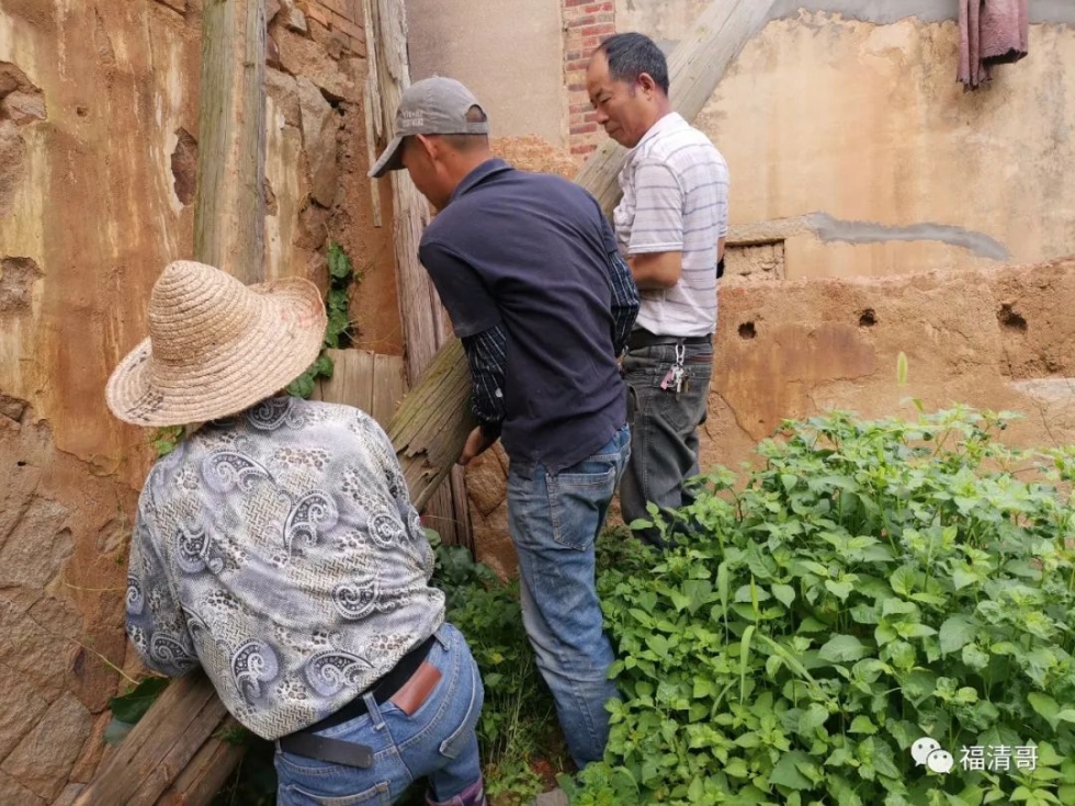 福清龙山街道拆除​面积达3300平方米的三合一厂房