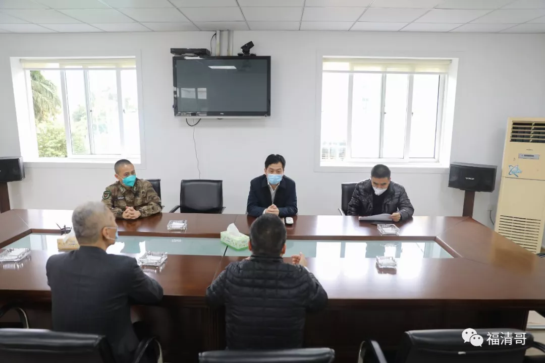 市领导翁芳明,陈存枫,刘建东参加活动.