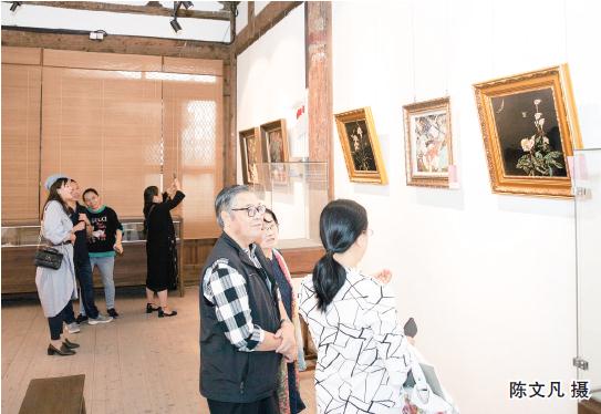 “华彩玉融”福清市美术作品展在福州开幕