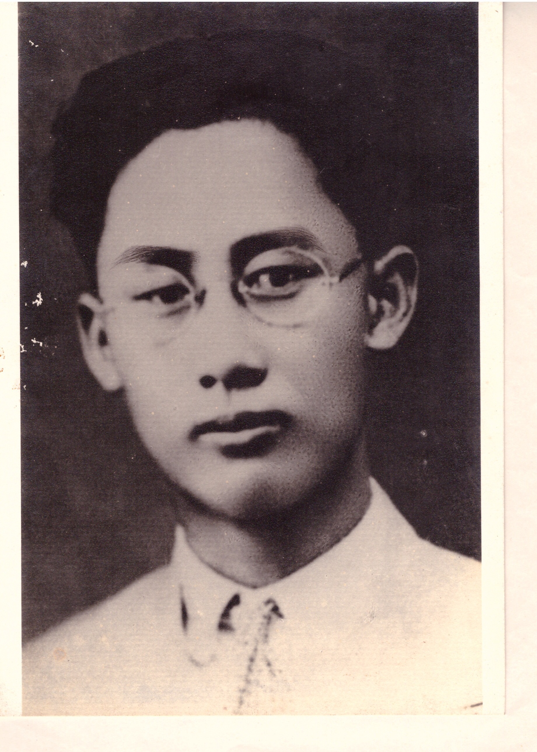 陈金来：戴金边眼镜的革命斗士