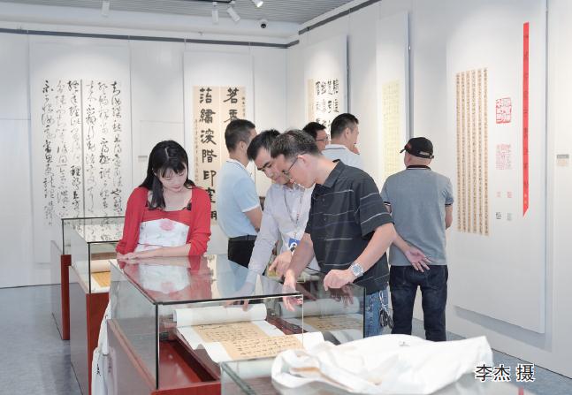 我市举办书法临帖大赛作品展