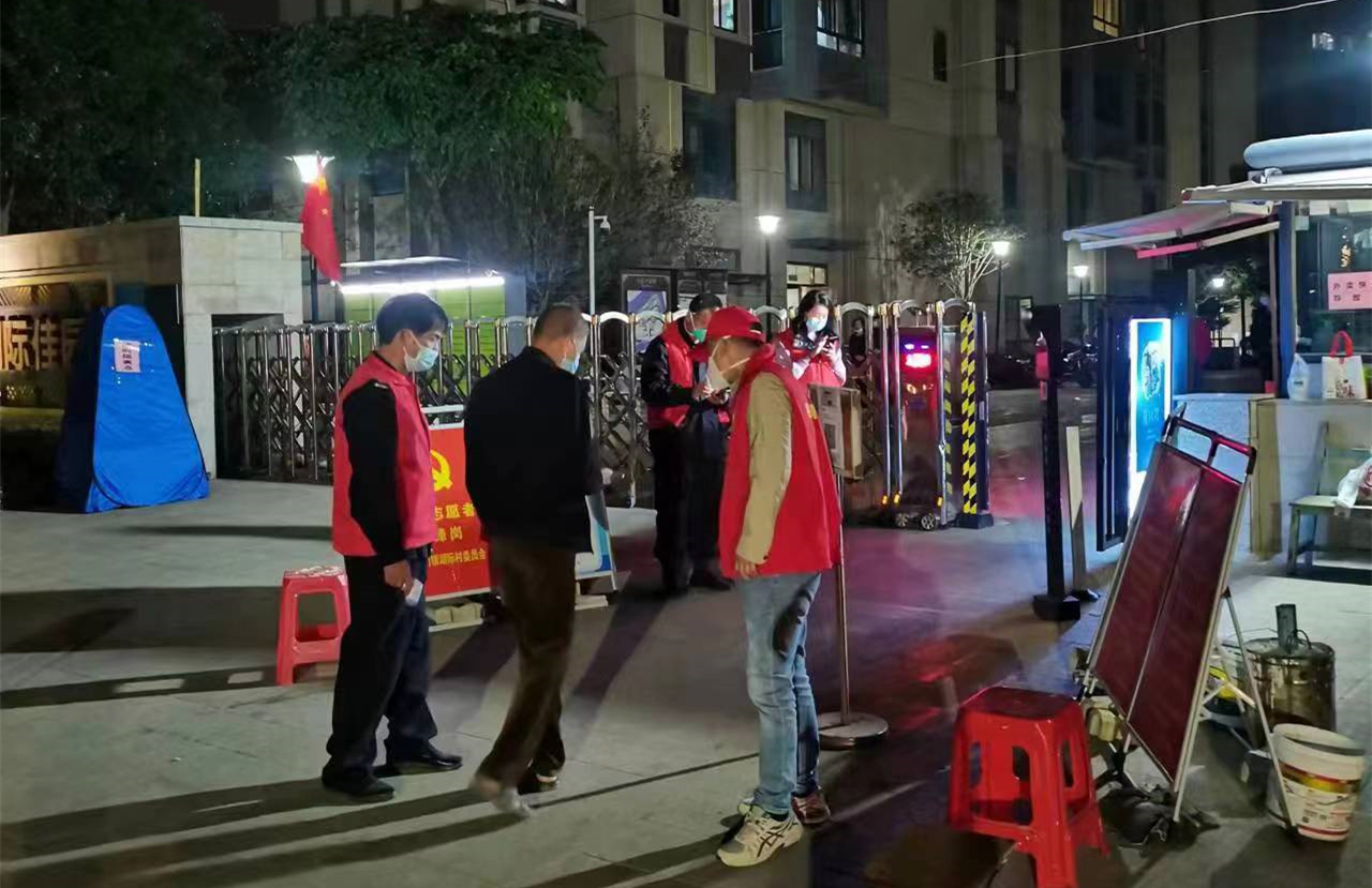 点点“微光”凝聚成抗“疫”合力