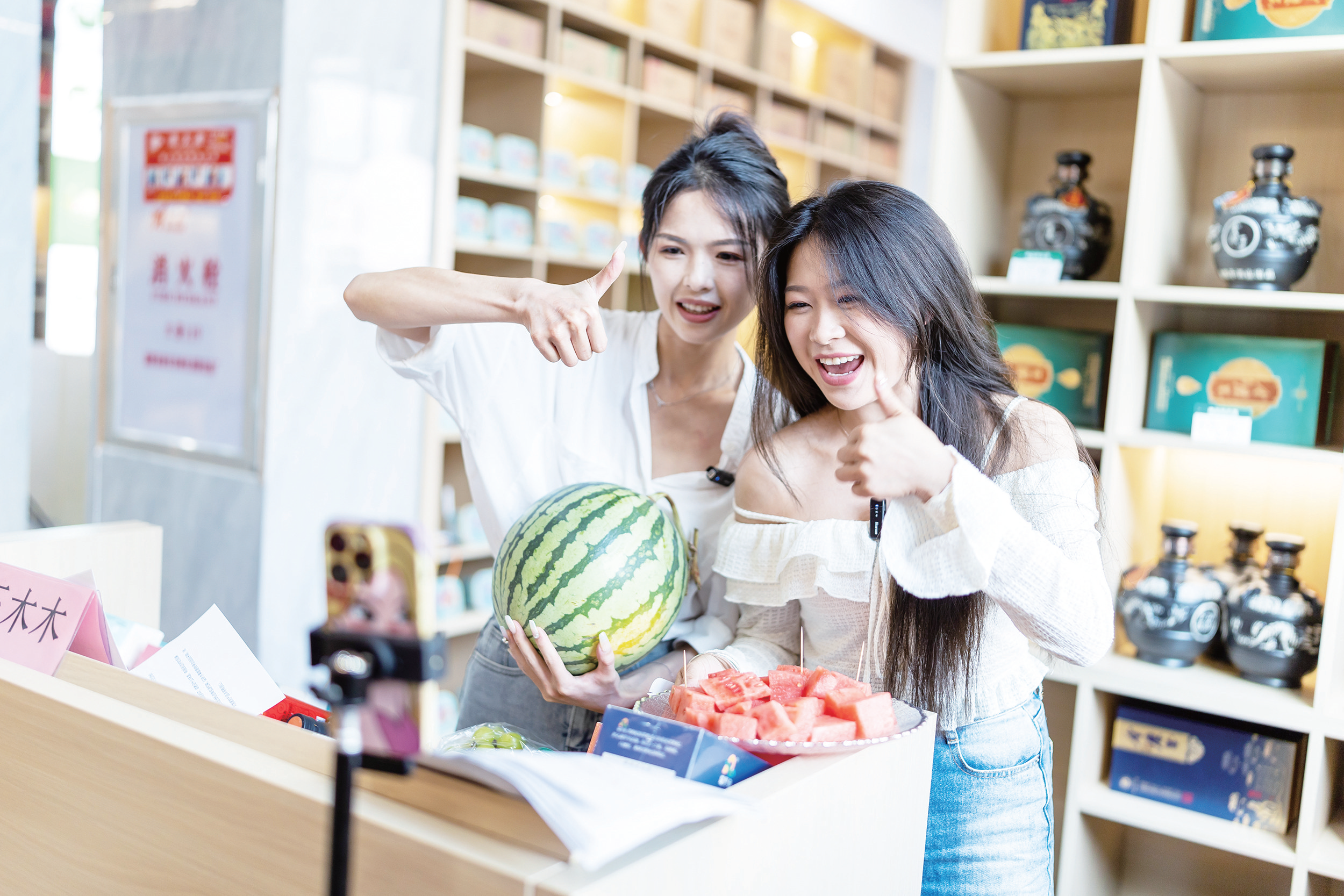 宁夏西吉好东西专场直播带货活动开播