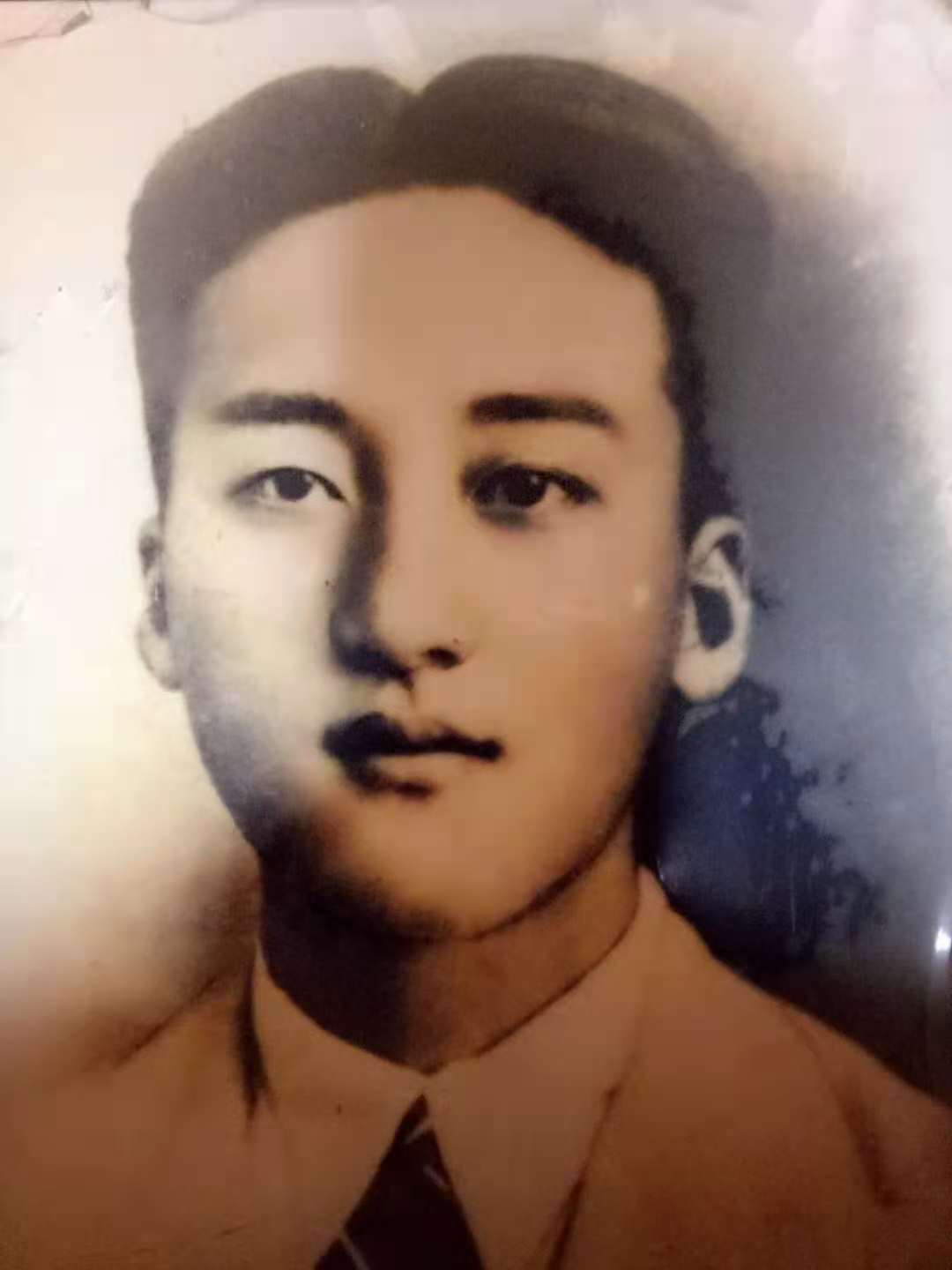 余长钺：留一帧举世无双订婚照