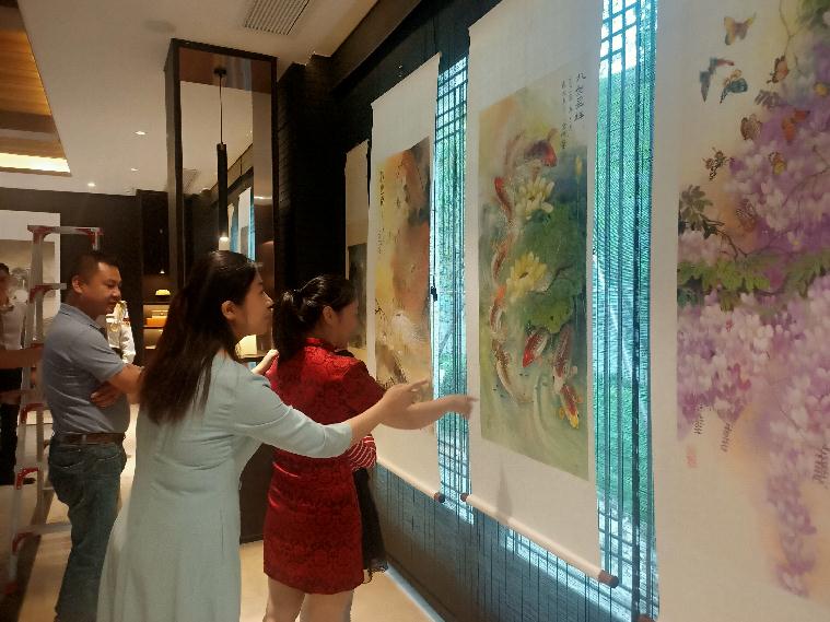 凯景集团联手聚墨堂书画院举办迎重阳书画义卖活动