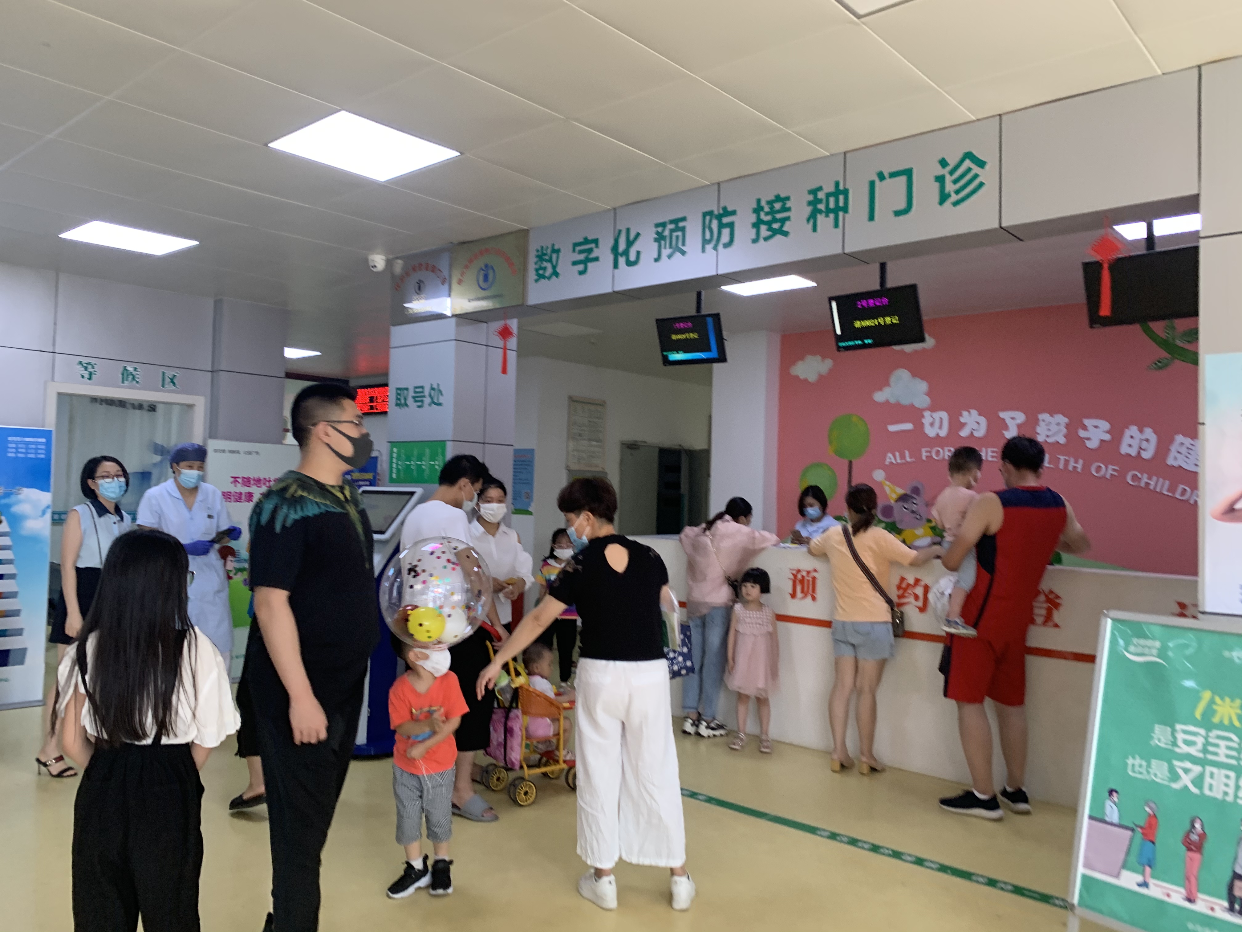龙江街道社区卫生服务中心：智慧化服务让疫苗接种安全便捷