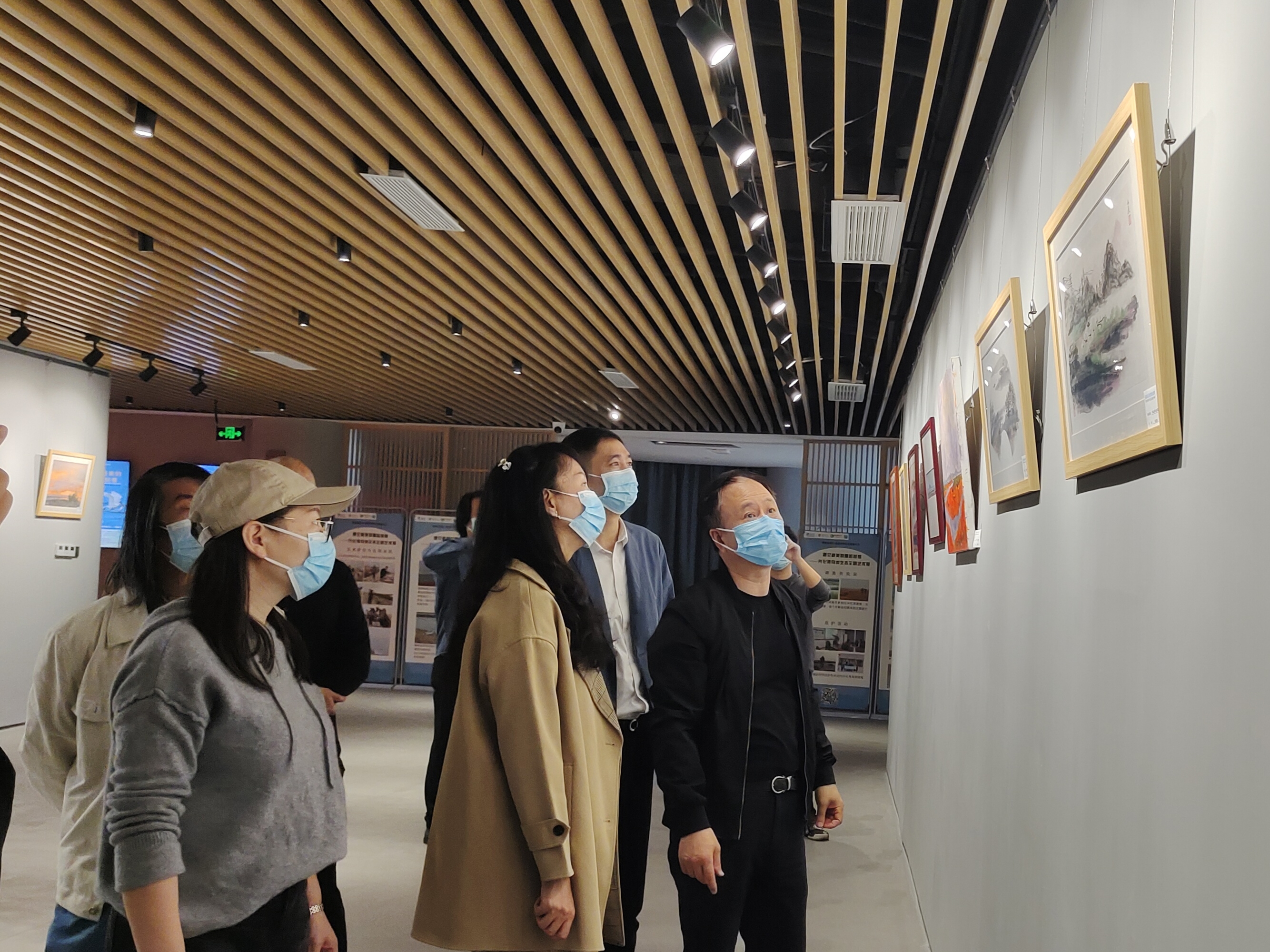 我市举办兴化湾鸟类生态主题艺术展