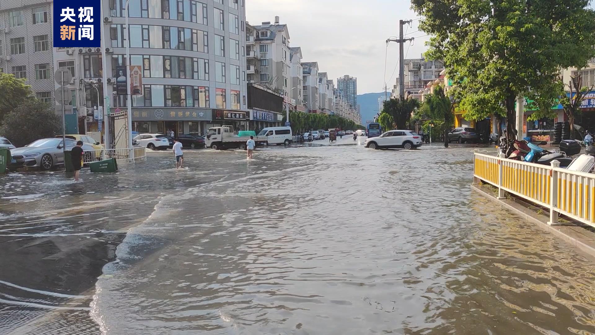 福建高温天气持续！局地出现短时强降雨