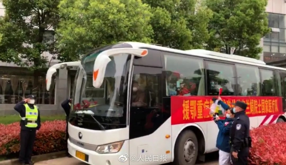 李兰娟院士医疗队返程！