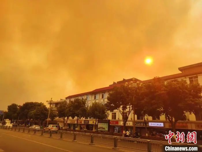 四川西昌森林火灾为何会致19人牺牲，官方回应