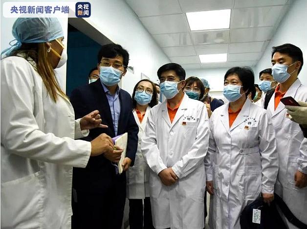 中国赴委内瑞拉抗疫医疗专家组一行8人平安凯旋