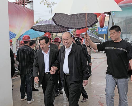 笑面商海善为本——薛经官